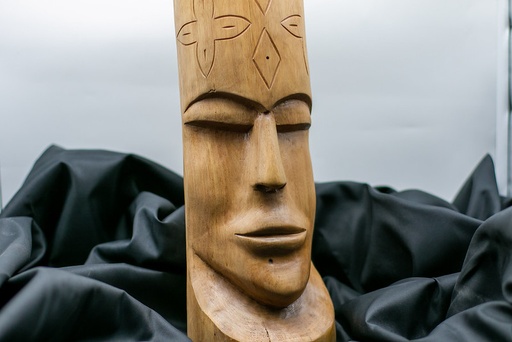 SCULPTURE BOIS (CONTREE LOINGTAINE)