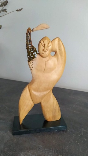 SCULPTURE BOIS (Guerrier en érable)